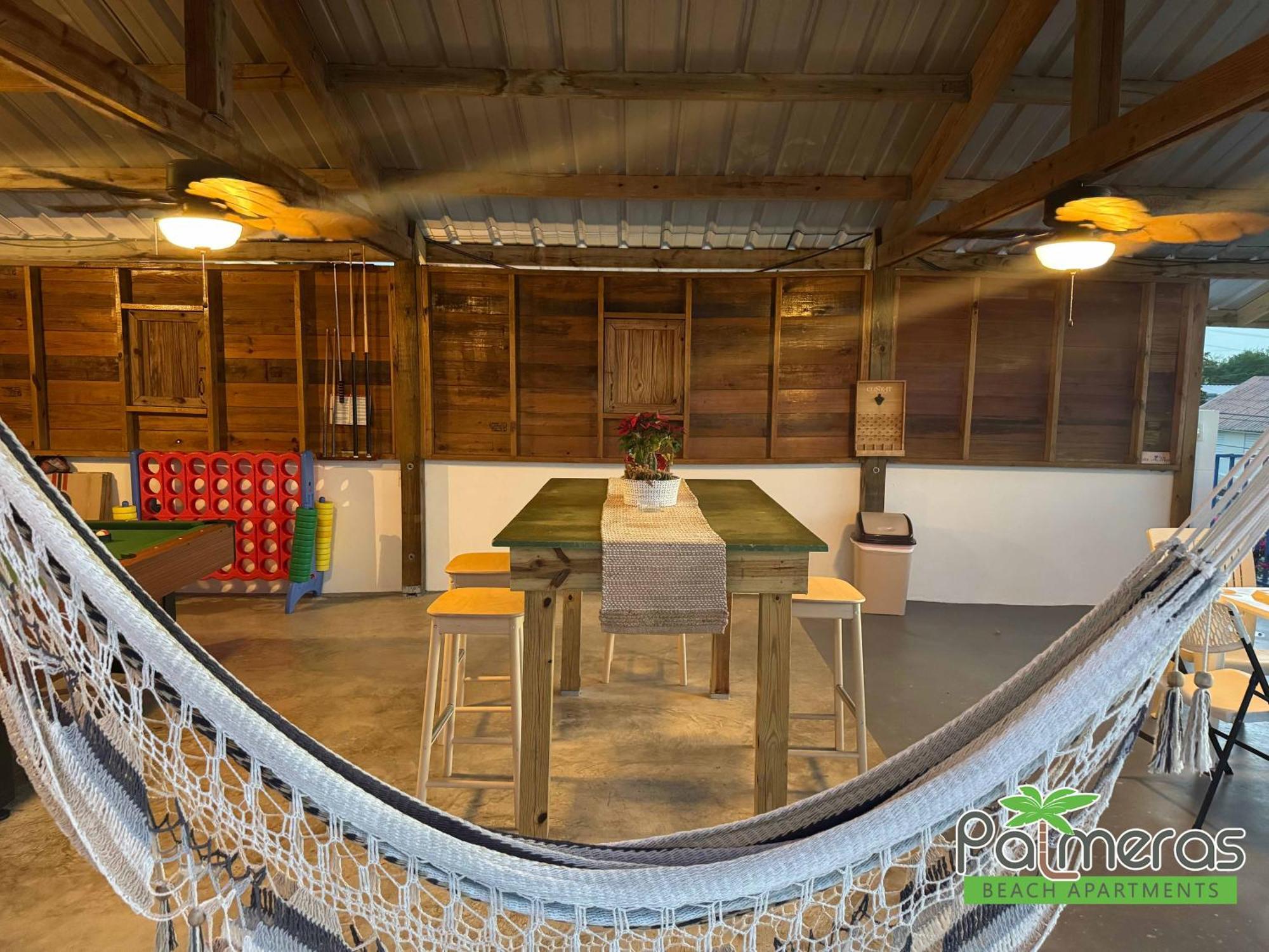 Palmeras Beach Apartments - Playa Santa Guanica Εξωτερικό φωτογραφία